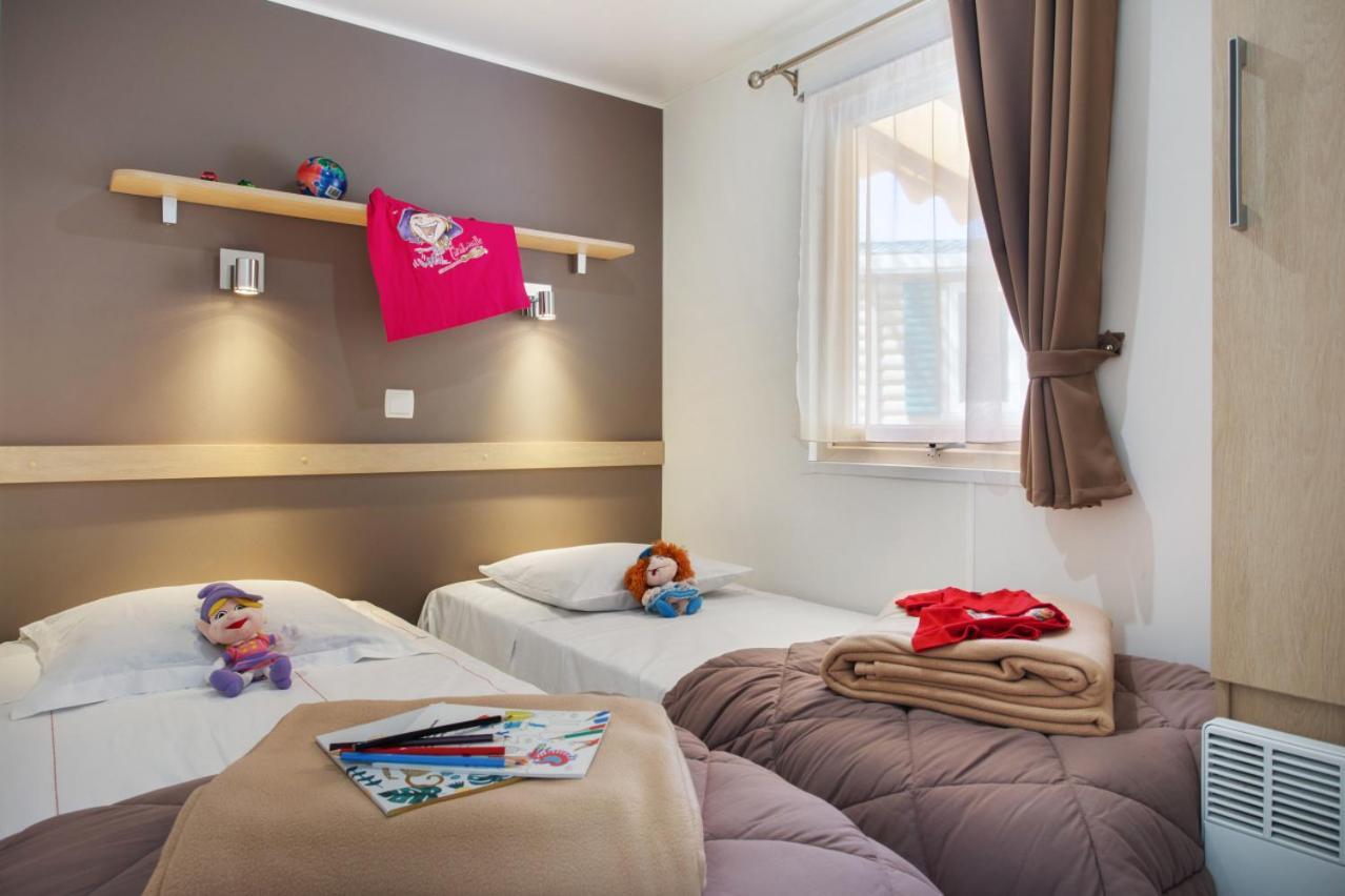 ホテル Le Camping Grand Cerf Gimouille エクステリア 写真